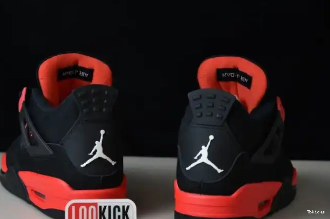 Reps TBK Red Jordan Thunder CT8527-016 4 Air 0621